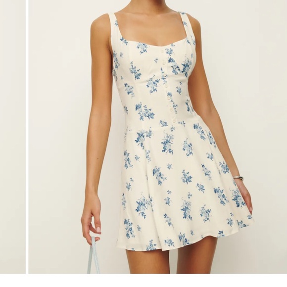 Reformation Dresses & Skirts - Reformation Valencio dress size 6